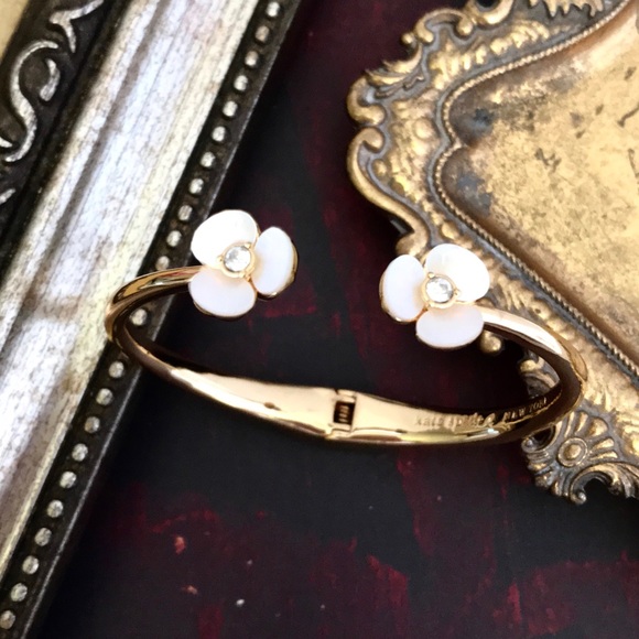 KATE SPADE • Disco Pansy Cuff Bracelet - Picture 6 of 6
